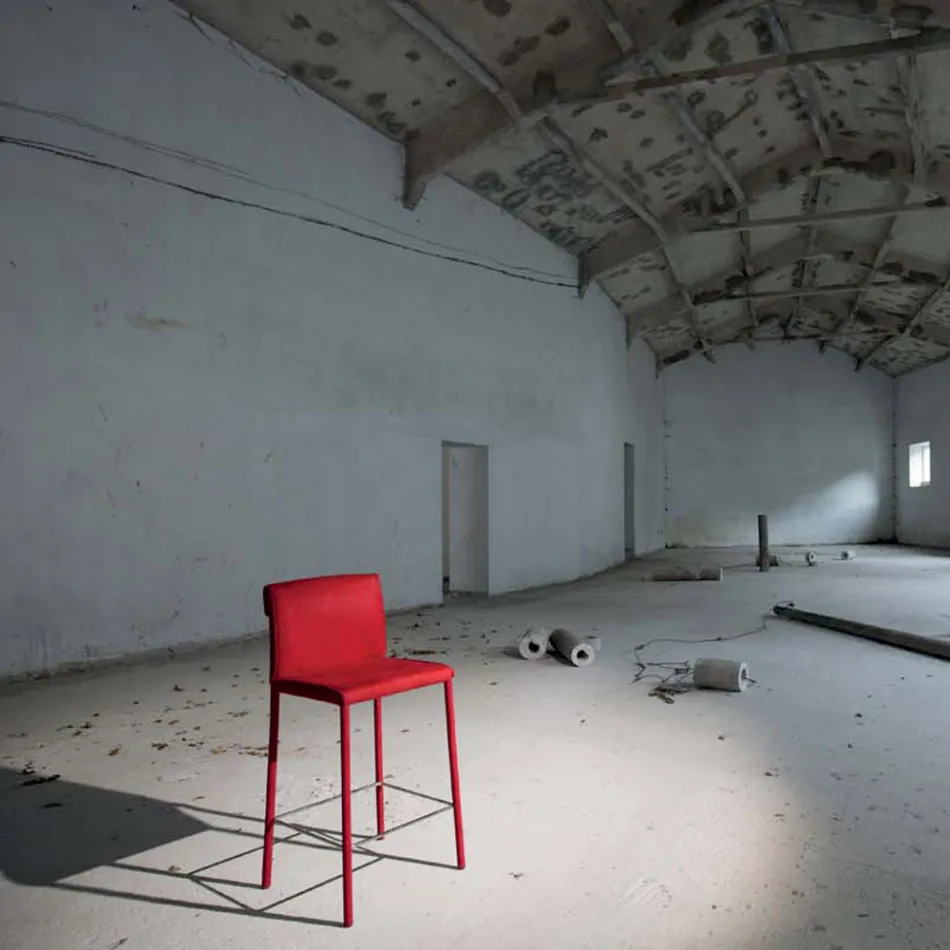 Kruk volledig gestoffeerd in rode technofiber Made in Italy - scherm Viadurini