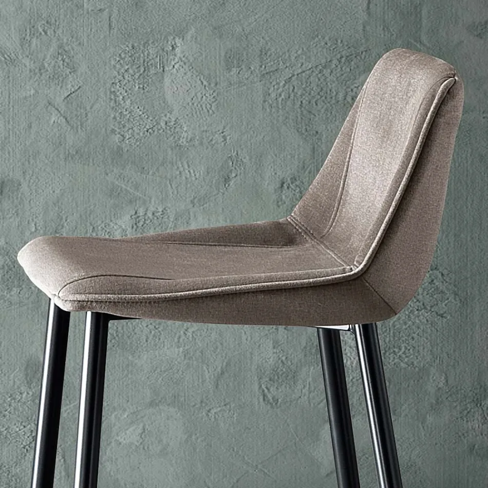 Kruk met metalen poten en monocoque stoffen zitting Made in Italy - Hinata Viadurini