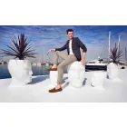 Buiten kruk in de vorm van een gezicht in een modern ontwerp door Adan door Vondom Viadurini