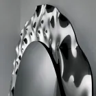 Ronde spiegel met golvend glazen frame, gemaakt in Italië - Adelma Viadurini