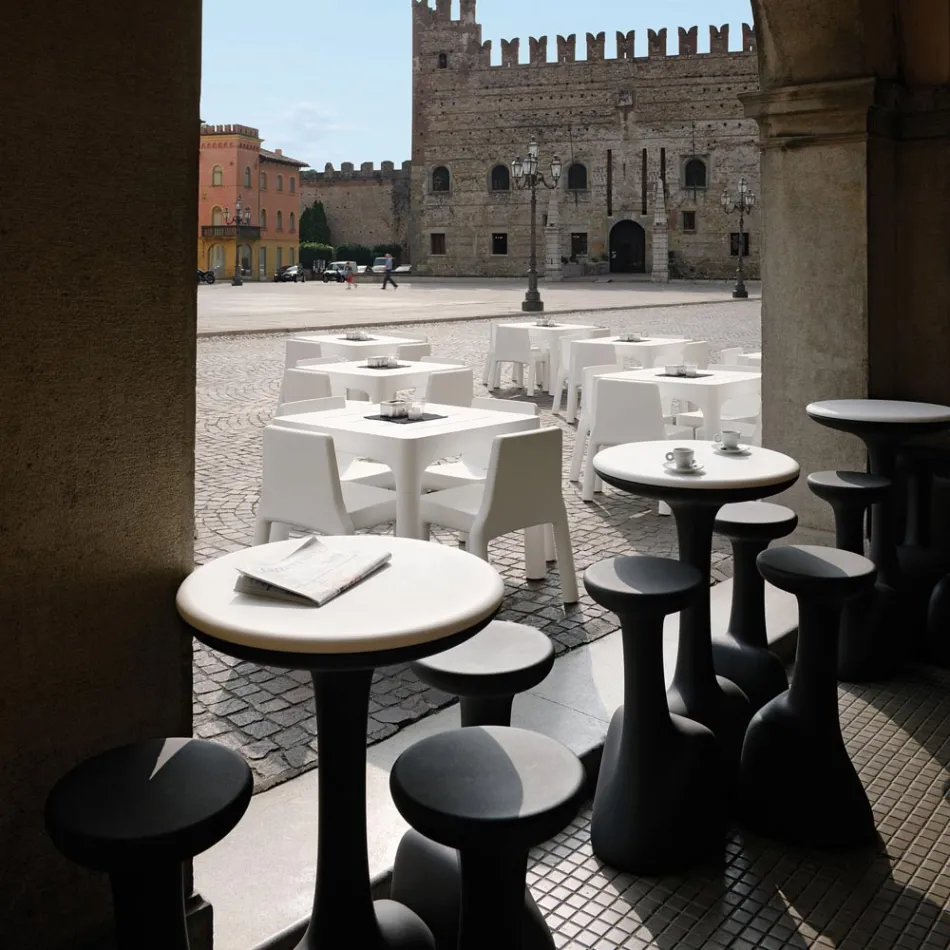 Buitensalontafel in gekleurd polyethyleen 96 cm Made in Italy - Uliveto Viadurini