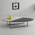 Ovale salontafel van metaal in de woonkamer en tweekleurig keramisch blad - Comacchio