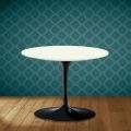 Eero Saarinen Tulip salontafel H 41 in Moonè keramiek, gemaakt in Italië - Scharlakenrood