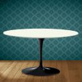 Eero Saarinen H 41 ovale tulp salontafel van Moonè keramiek, gemaakt in Italië - Scharlakenrood