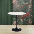 Tulip Saarinen H 52 salontafel met ovaal blad in Carrara-marmer Made in Italy - Scarlet