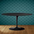 Saarinen Tulip salontafel, ovaal, H 41 cm, Domoos keramiek, gemaakt in Italië - Scharlakenrood
