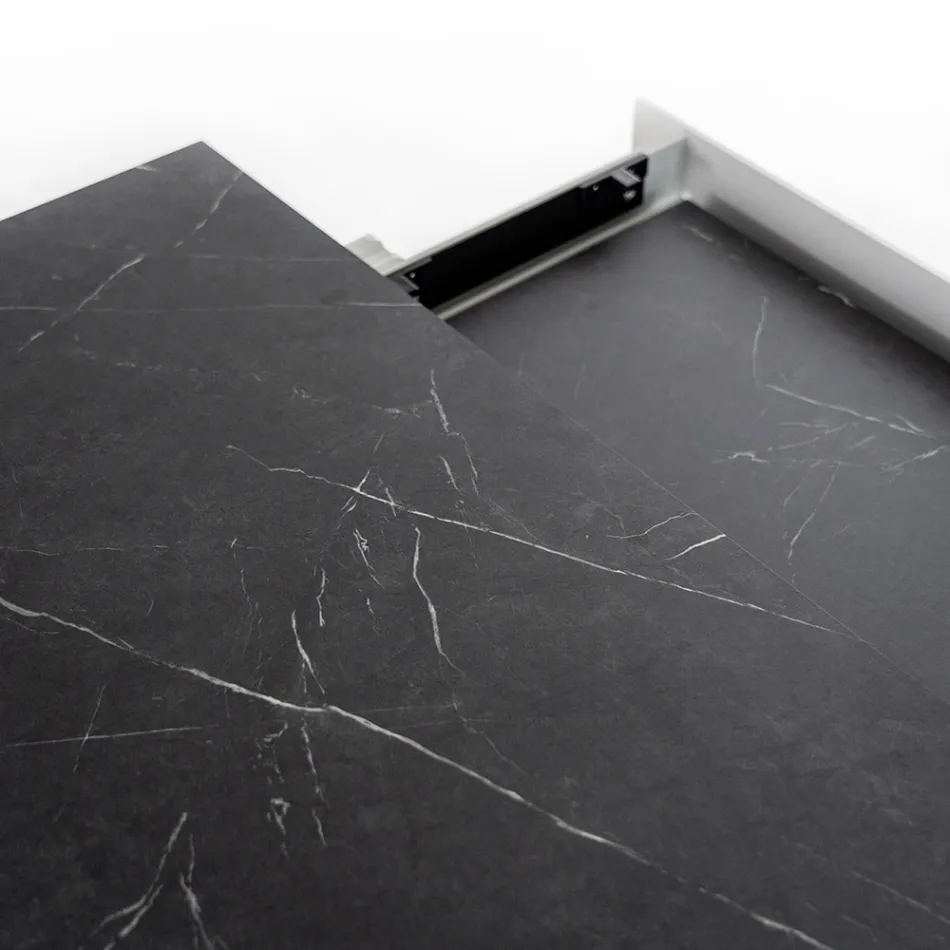 Uitschuifbare tafel tot 270 cm met HPL blad en aluminium onderstel - Villongo Viadurini