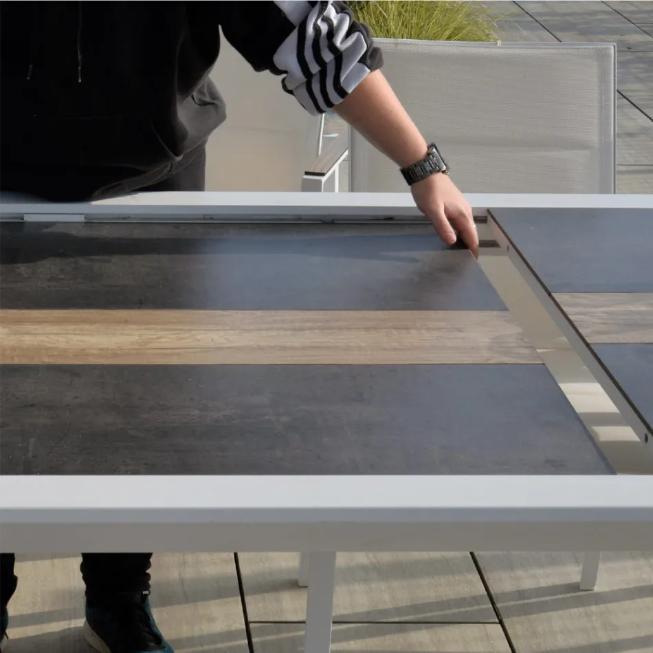 Uitschuifbare tafel 300 cm in aluminium met HPL inzet - Righello Viadurini