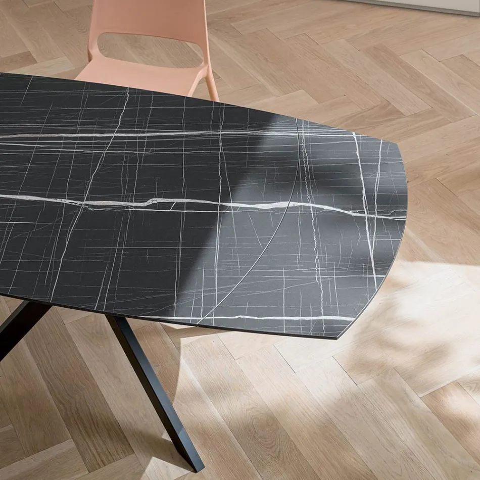 Uitschuifbare tonvormige tafel in gelaagd HPL met verschillende afwerkingen - Incontro Viadurini