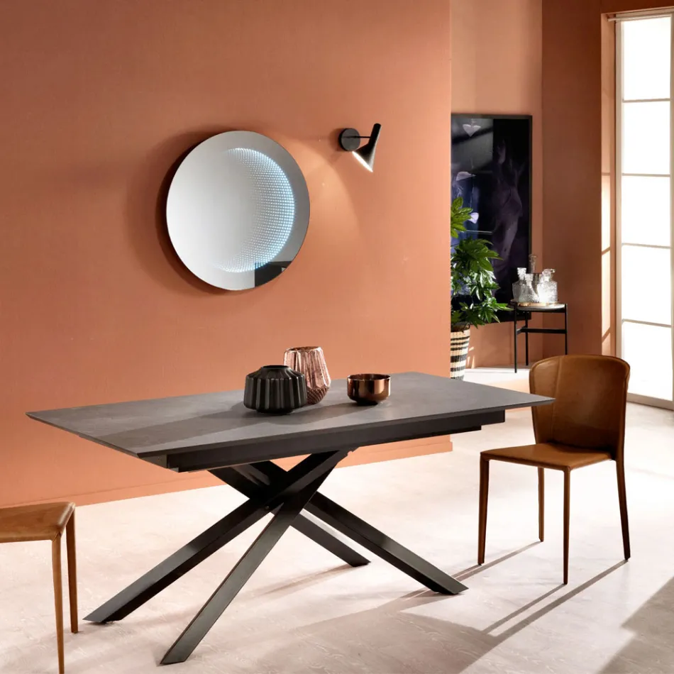 Uitschuifbare design tafel met metalen poten, Lucera Viadurini