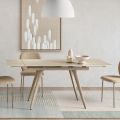 Uitschuifbare tafel tot 180 cm in marmerlook steen en metaal - Numa