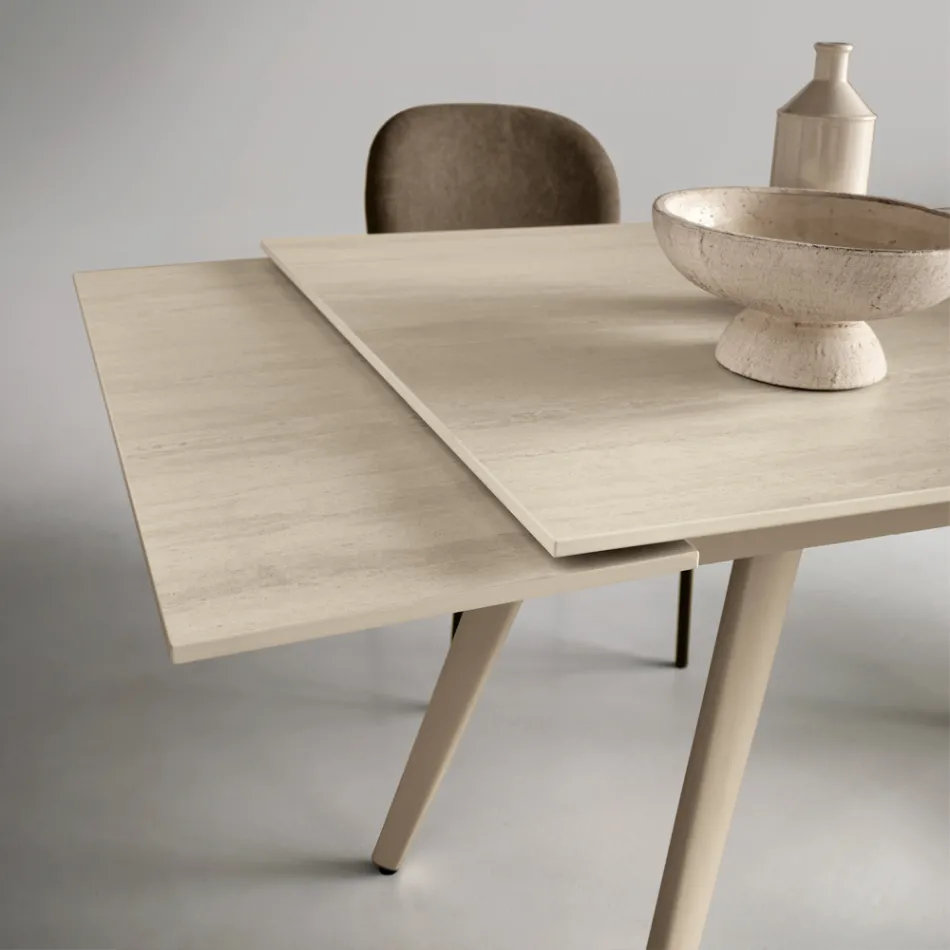 Uitschuifbare tafel tot 180 cm in marmerlook steen en metaal - Numa Viadurini