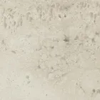 Tafel met houten onderstel en licht travertin keramiek blad - Infinity Viadurini