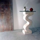 Ronde tafel in steen en kristal van Babylas design Viadurini