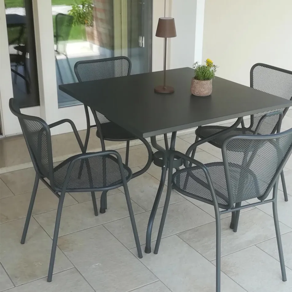 Lirion buitentafel van gelakt metaal, verkrijgbaar in twee maten, gemaakt in Italië. Viadurini