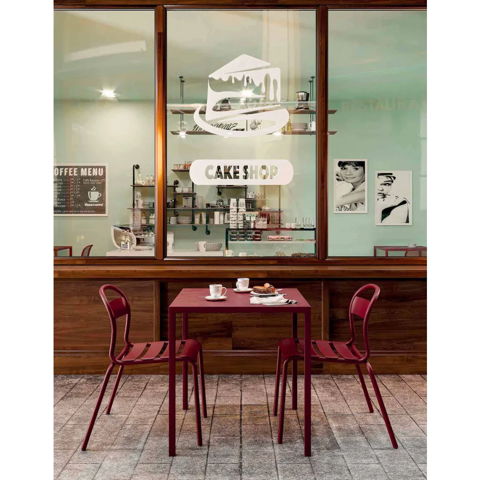 Vierkante buitentafel gemaakt in Italië - Benedict Viadurini