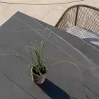 Tuintafel in natuurlijk teakhout en keramisch blad - Artes Viadurini