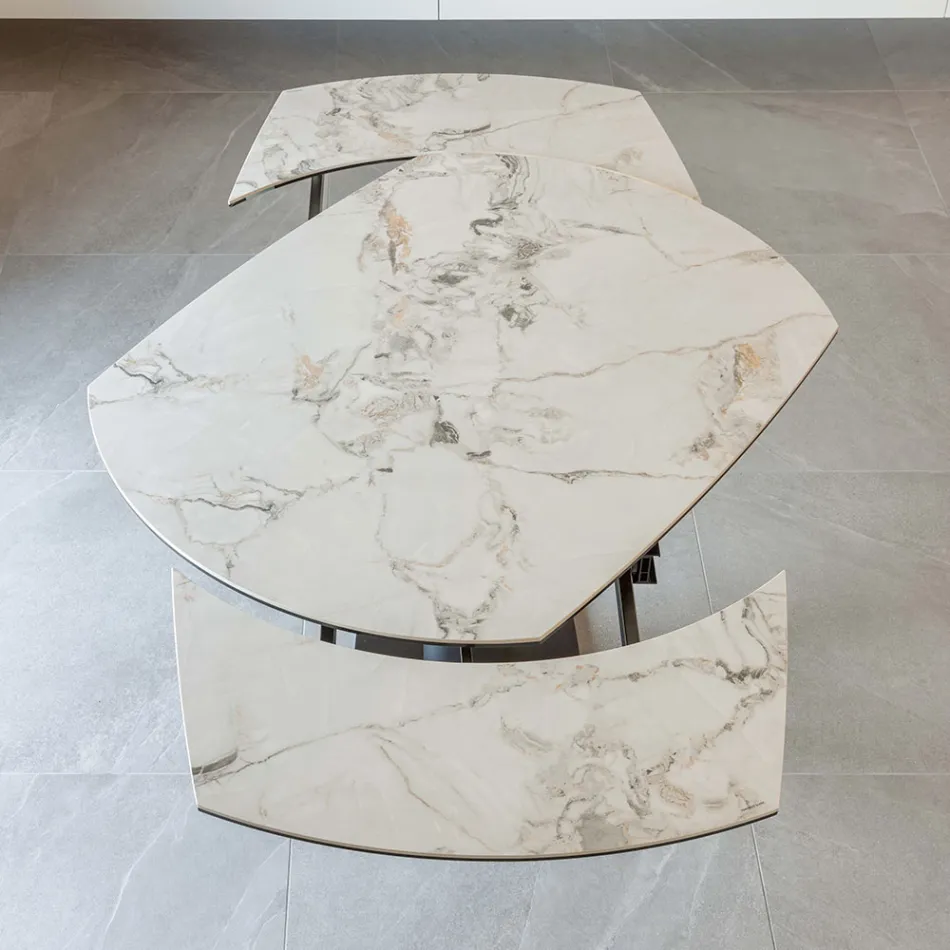 Uitschuifbare eettafel in keramiek en metalen onderstel - Indira Viadurini