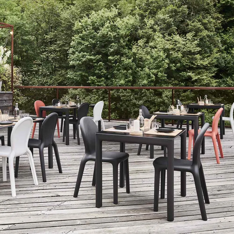 Design eettafel in Hpl en gekleurd polyethyleen Made in Italy - Jamala Viadurini