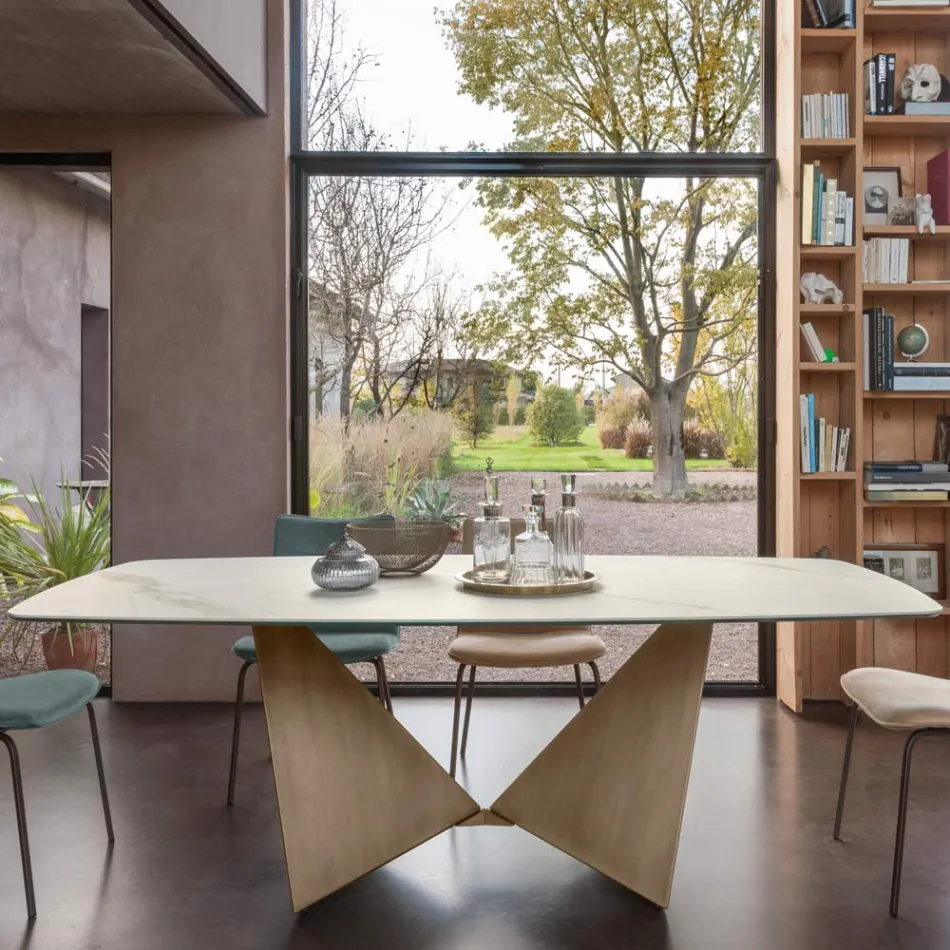 Eettafel in 3 mm keramiek en metalen onderstel Made in Italy - Pioenroos Viadurini