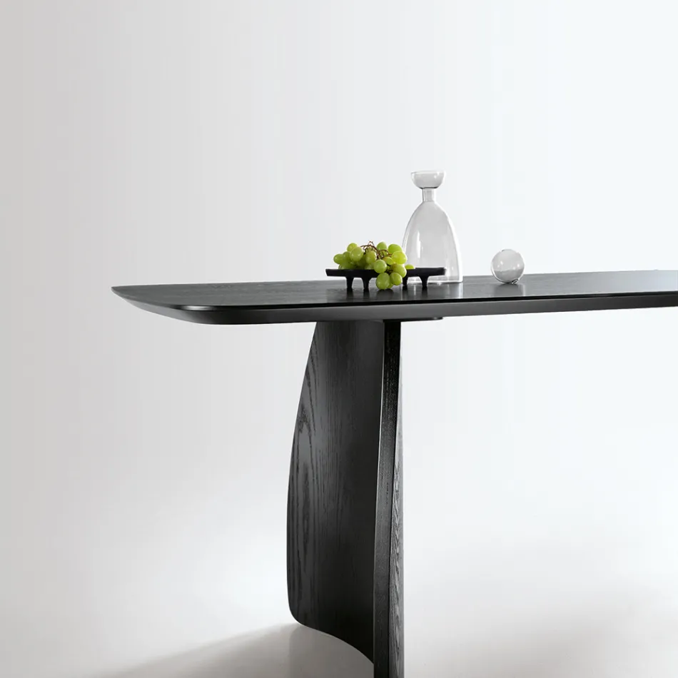 Tafel met houtlook en gebogen poten, verkrijgbaar in twee maten en diverse afwerkingen - Argo Viadurini