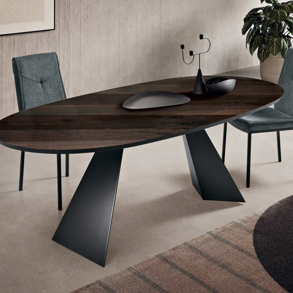 Vaste tafel 210x109 cm van metaal en ovaal gefineerd eikenhout - Marcello Viadurini
