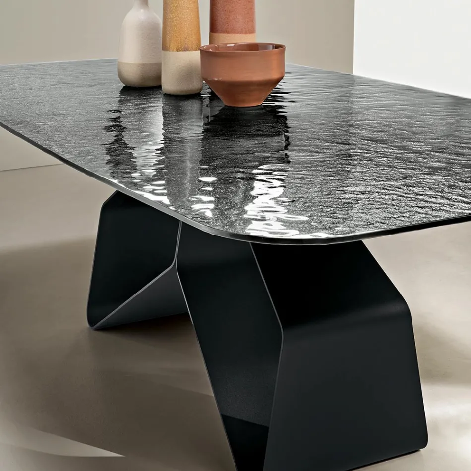 Vaste tafel 210x110 cm met gehamerd glazen blad en metalen onderstel - Adriano Viadurini