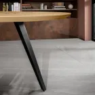 Vaste ronde tafel met eiken fineerblad en metalen onderstel - Cyclamen Viadurini