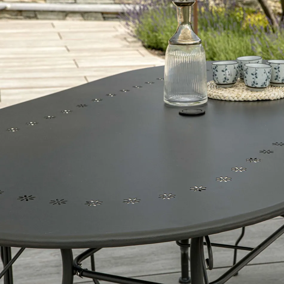 Ovale volledig metalen tuintafel - Archief Viadurini