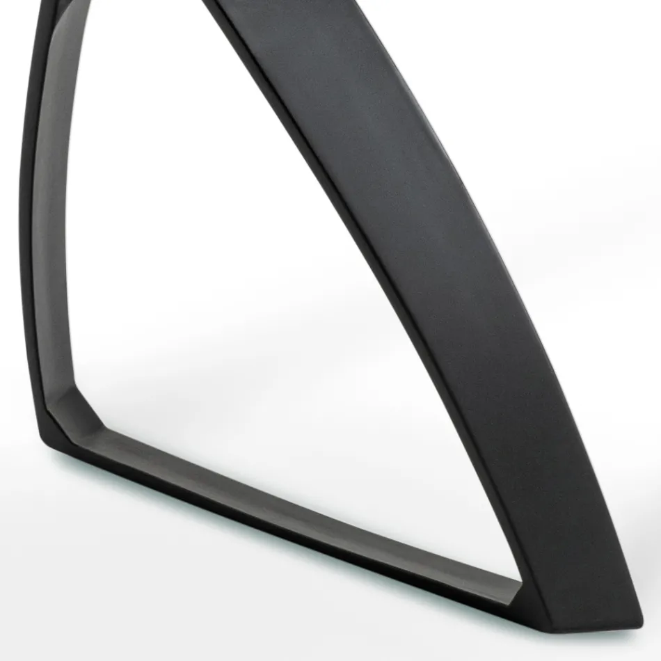 Rechthoekige tafel met eiken fineerblad en aluminium onderstel - Logan Viadurini