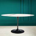 Tulp Tafel Eero Saarinen H 74 Ovaal in Statuario Keramiek volle ader - Scharlaken