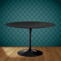 Eero Saarinen Tulpentafel H 74 in Domoos Keramiek Gemaakt in Italië - Scharlakenrood