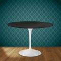 Eero Saarinen Tulpentafel H 74 Rond in Keramiek Domoos Gemaakt in Italië - Scharlakenrood