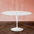 Tulip Eero Saarinen H 73 ovale tafel in wit vloeibaar laminaat Made in Italy - Scarlet