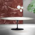 Saarinen Tulpentafel H 74 cm in Matt Florim Statuario Ceramica - Scarlet