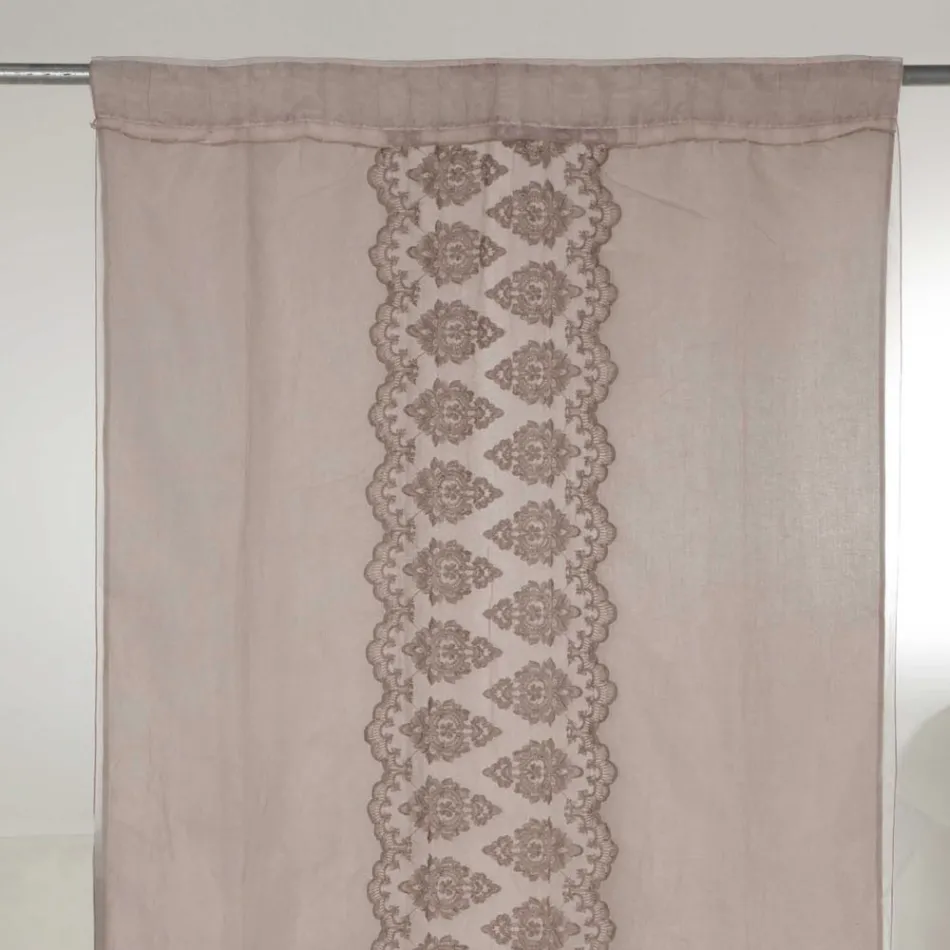 Licht linnen gordijn met organza en gotisch borduurwerk in het luxe centrum - Marinella Viadurini