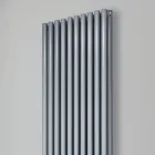 Hydraulische radiator met horizontale collectoren en verticale buizen - Colomba Viadurini