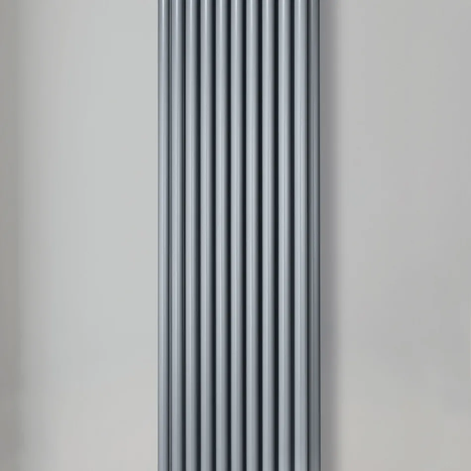 Hydraulische radiator met horizontale collectoren en verticale buizen - Colomba Viadurini