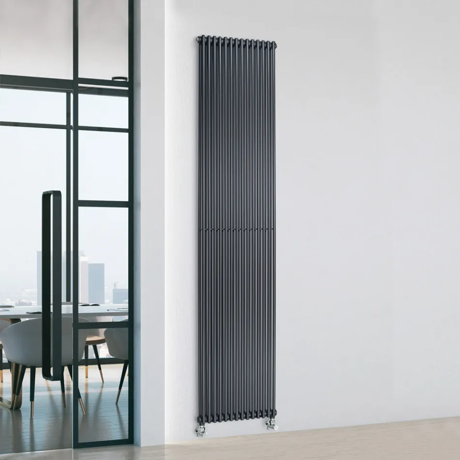 Hydraulische radiator met dubbele reeks verticale elementen Made in Italy - Pasticcio Viadurini