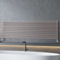 Hydraulische radiator met enkele vierkante sectie-elementen Made in Italy - Nougat