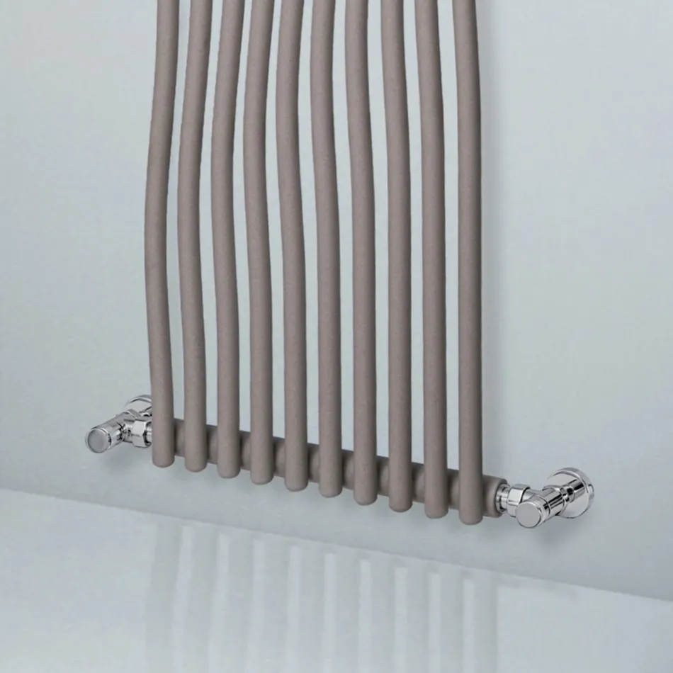 Hydraulische radiator met gebogen verticale elementen Made in Italy - Ribes Viadurini