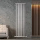 Hydraulische radiator met een reeks verticale elementen, gemaakt in Italië - Carbon Viadurini