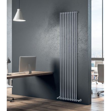 Hydraulische radiator van koolstofstaal, gemaakt in Italië - Cannoli Viadurini