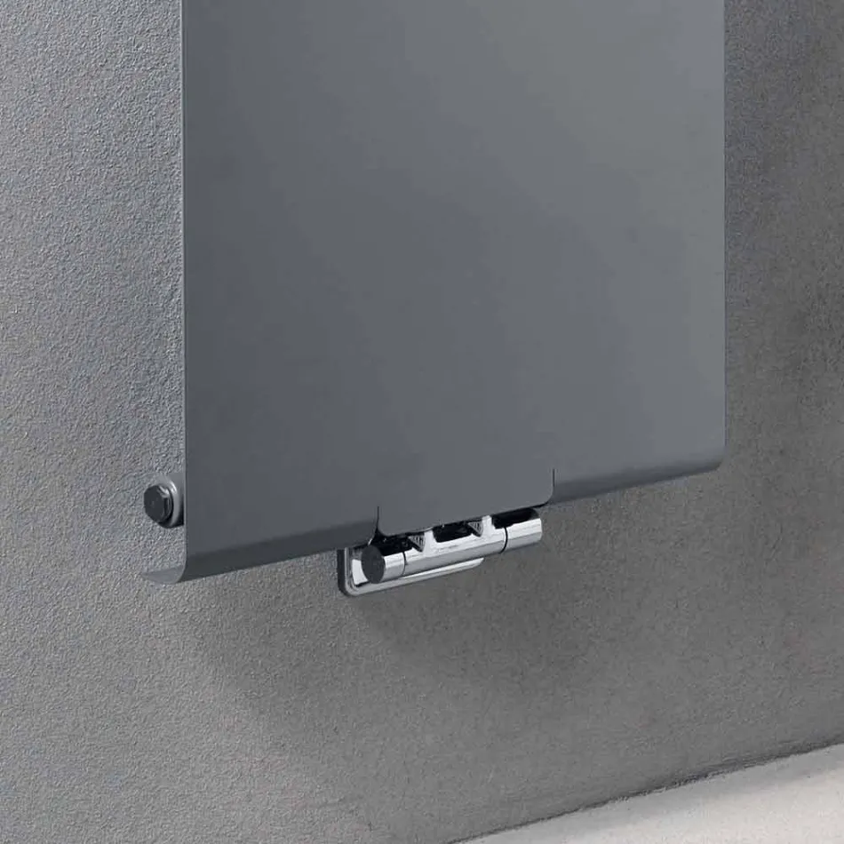 Radiator Handdoekenrek Verticaal ontwerp Hydraulisch tot 719 watt - Rebel Viadurini