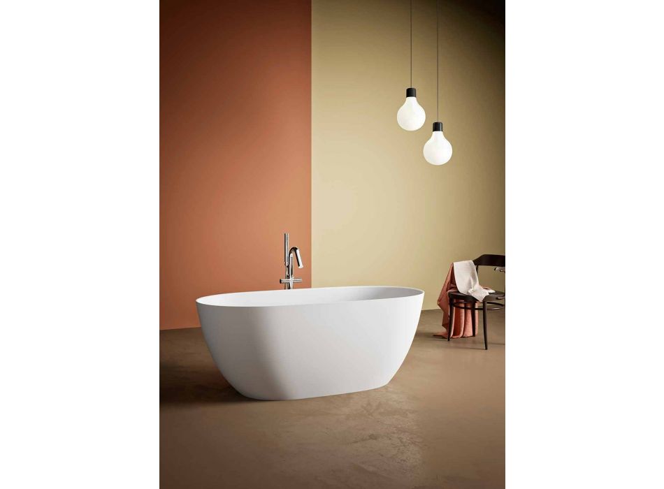 Vrijstaande badkuip, gemaakt in Italië, in Solid Surface - Flow Viadurini