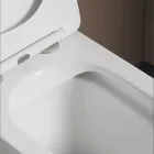 Vrijstaand toilet met softclose keramische zitting en modern design - Giunco Viadurini