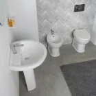 Vrijstaand keramisch toilet met polyester zitting en modern design - Silica Viadurini