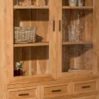 Sanda massief teakhouten vitrinekast voor de woonkamer met 4 deuren en 3 lades Viadurini