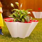 Vondom Agatha plantenbak van modern buiten gekleurd polyethyleen ontwerp Viadurini